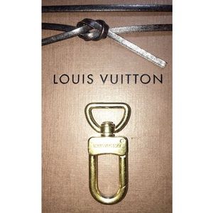 Louis Vuitton Other - Louis Vuitton Gold Keychain/Accessory/Bag Clip Louis Vuitton Other - Louis Vuitton Gold Keychain/Accessory/Bag Clip